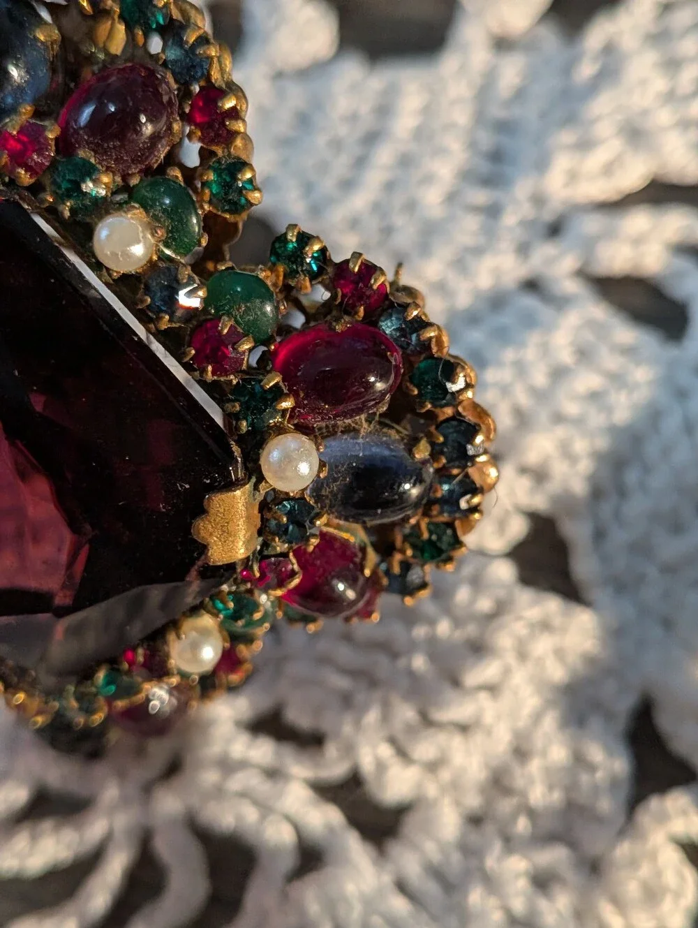 Vintage Original By Robert Purple, Red, Green, Blue Gold Brooch - Picture 5 of 5